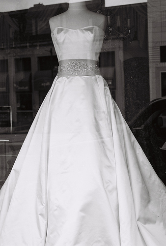 Wedding Dress in Window The average wedding in the United States is now 